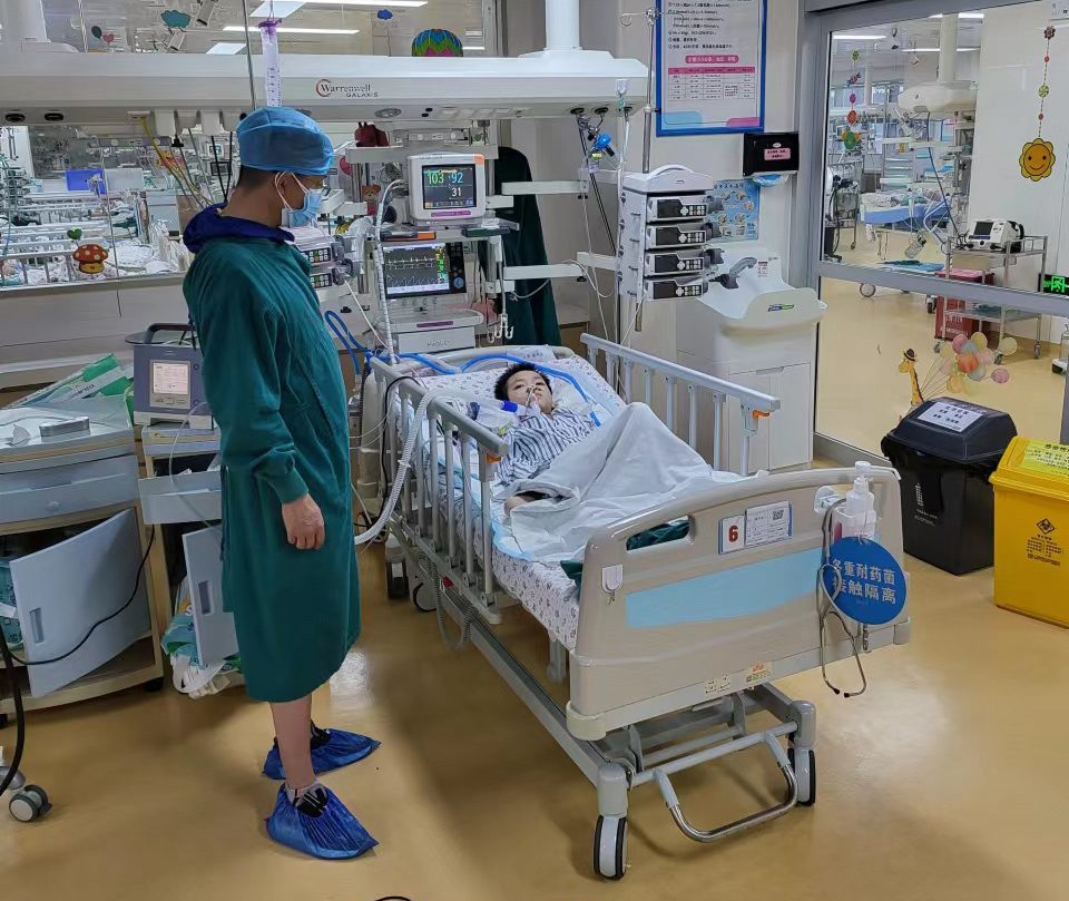 奉新县跨省救护车出租公司